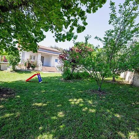 Casa Emily Дом отдыха Ровинь